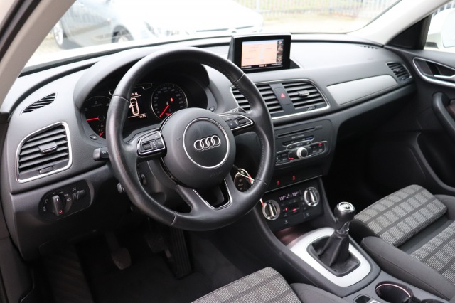 AUDI Q3 2.0 TDI Business Edition, Carmix, OSS