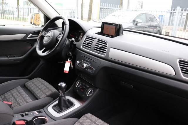 AUDI Q3 2.0 TDI Business Edition, Carmix, OSS