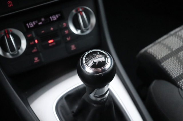 AUDI Q3 2.0 TDI Business Edition, Carmix, OSS