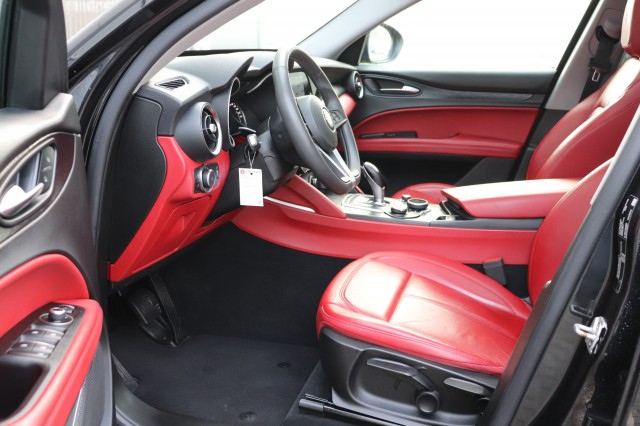 ALFA ROMEO STELVIO 2.0 T Q4 200PK AWD Super AUT/PAN.DAK/20/NAVI/DAB/LED/LEER, Carmix, OSS