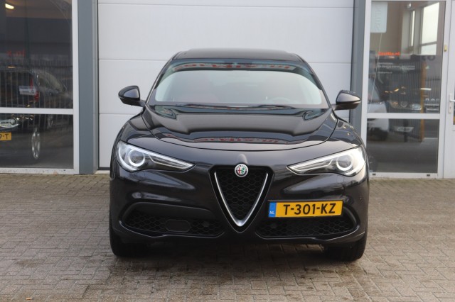 ALFA ROMEO STELVIO 2.0 T Q4 200PK AWD Super AUT/PAN.DAK/20/NAVI/DAB/LED/LEER, Carmix, OSS