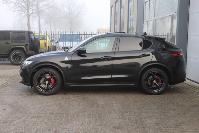ALFA ROMEO STELVIO 2.0 T Q4 200PK AWD Super AUT/PAN.DAK/20/NAVI/DAB/LED/LEER, Carmix, OSS