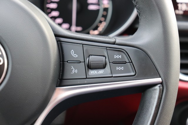 ALFA ROMEO STELVIO 2.0 T Q4 200PK AWD Super AUT/PAN.DAK/20/NAVI/DAB/LED/LEER, Carmix, OSS