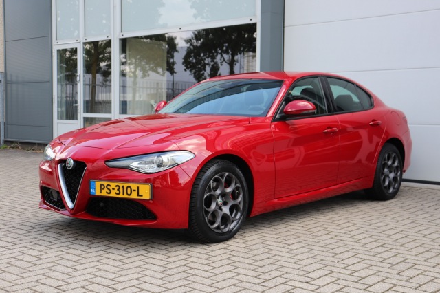 ALFA ROMEO GIULIA 2.2 180PK Super, Carmix, OSS
