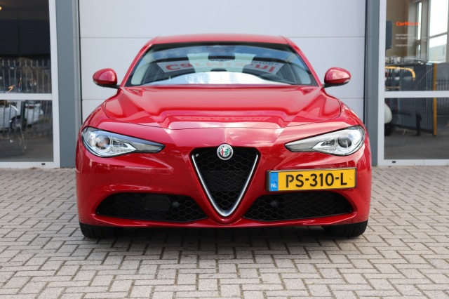 ALFA ROMEO GIULIA 2.2 180PK Super, Carmix, OSS