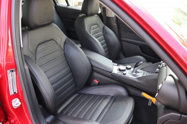 ALFA ROMEO GIULIA 2.2 180PK Super, Carmix, OSS