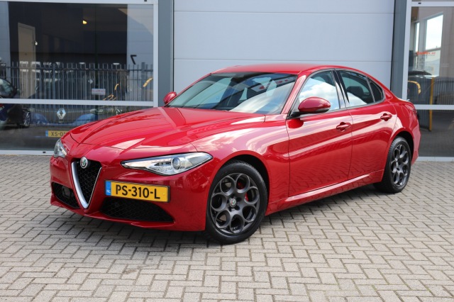 ALFA ROMEO GIULIA 2.2 180PK Super, Carmix, OSS