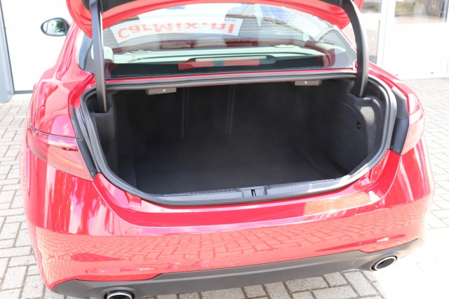 ALFA ROMEO GIULIA 2.2 180PK Super, Carmix, OSS