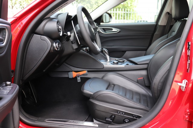 ALFA ROMEO GIULIA 2.2 180PK Super, Carmix, OSS