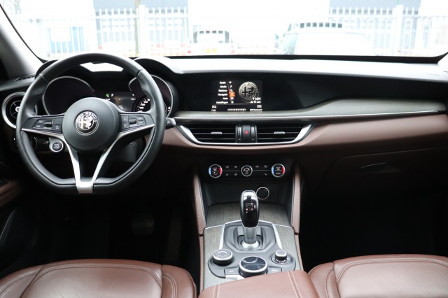 ALFA ROMEO STELVIO 2.0 T Q4 AWD Super, Carmix, OSS