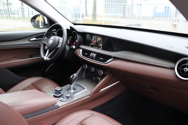 ALFA ROMEO STELVIO 2.0 T Q4 AWD Super, Carmix, OSS