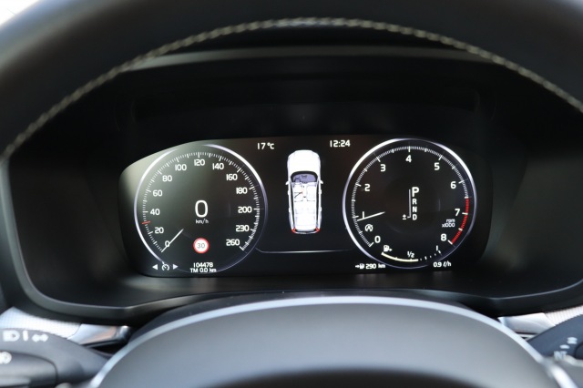 VOLVO V60 2.0 T4 (190PK) R-Design AUT, Carmix, OSS