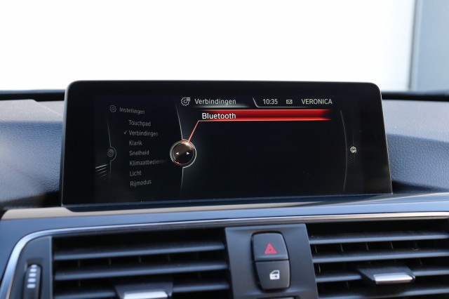 BMW 3-SERIE 320D EDE C. LUXURY F31 AUT/LEER/SPORTSTOELEN/LED/18, Carmix, OSS