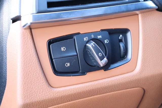 BMW 3-SERIE 320D EDE C. LUXURY F31 AUT/LEER/SPORTSTOELEN/LED/18, Carmix, OSS