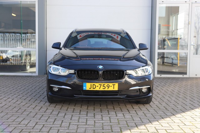 BMW 3-SERIE 320D EDE C. LUXURY F31 AUT/LEER/SPORTSTOELEN/LED/18, Carmix, OSS
