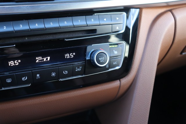 BMW 3-SERIE 320D EDE C. LUXURY F31 AUT/LEER/SPORTSTOELEN/LED/18, Carmix, OSS