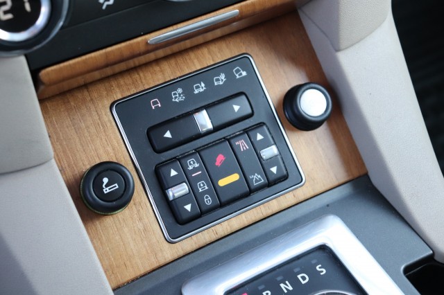 LAND ROVER DISCOVERY 3.0 SDV6 HSE LUX. ED 7PERS/1e EIG/FACELIFT/PANO/LEER/LED, Carmix, OSS