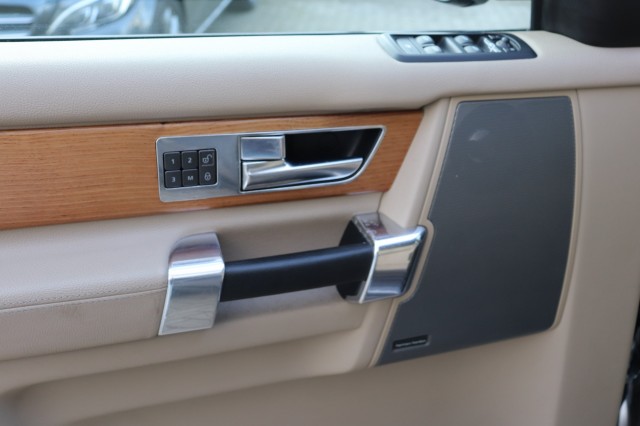 LAND ROVER DISCOVERY 3.0 SDV6 HSE LUX. ED 7PERS/1e EIG/FACELIFT/PANO/LEER/LED, Carmix, OSS