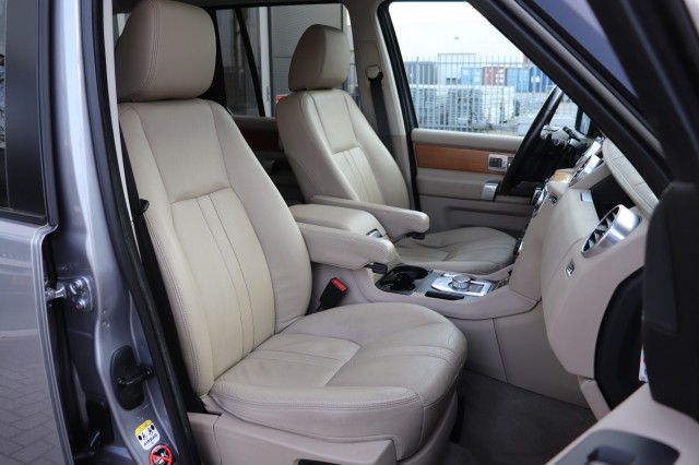 LAND ROVER DISCOVERY 3.0 SDV6 HSE LUX. ED 7PERS/1e EIG/FACELIFT/PANO/LEER/LED, Carmix, OSS