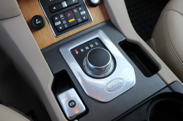 LAND ROVER DISCOVERY 3.0 SDV6 HSE LUX. ED 7PERS/1e EIG/FACELIFT/PANO/LEER/LED, Carmix, OSS