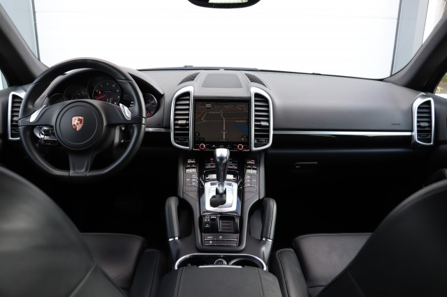 PORSCHE CAYENNE 3.6 V6 AUT/ORIG.NL/NAP/LEER/MOOI!, Carmix, OSS