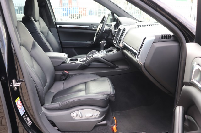 PORSCHE CAYENNE 3.6 V6 AUT/ORIG.NL/NAP/LEER/MOOI!, Carmix, OSS