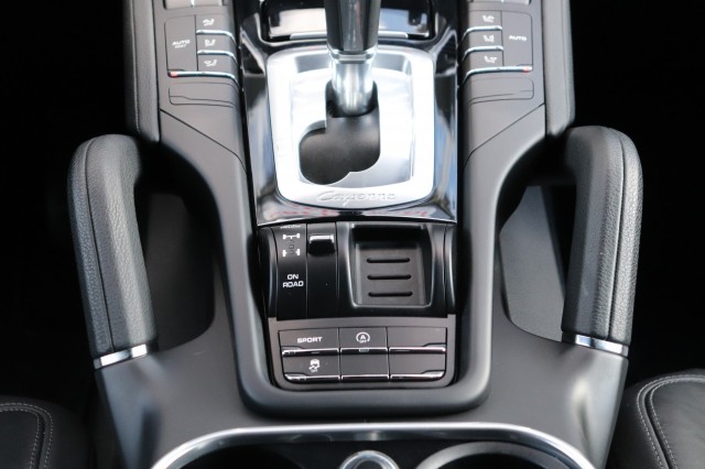 PORSCHE CAYENNE 3.6 V6 AUT/ORIG.NL/NAP/LEER/MOOI!, Carmix, OSS