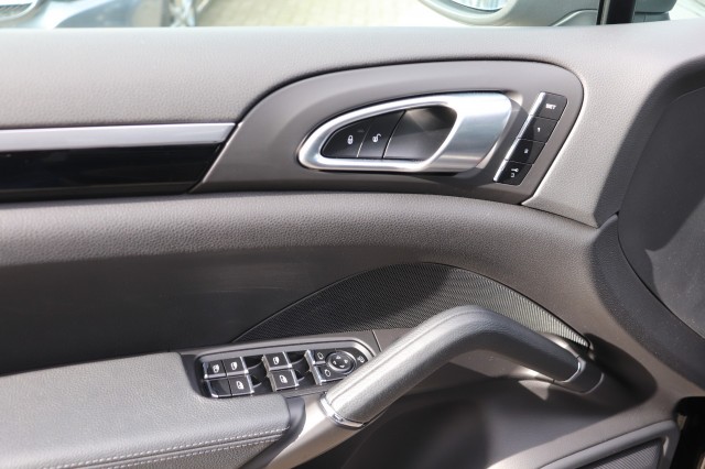 PORSCHE CAYENNE 3.6 V6 AUT/ORIG.NL/NAP/LEER/MOOI!, Carmix, OSS