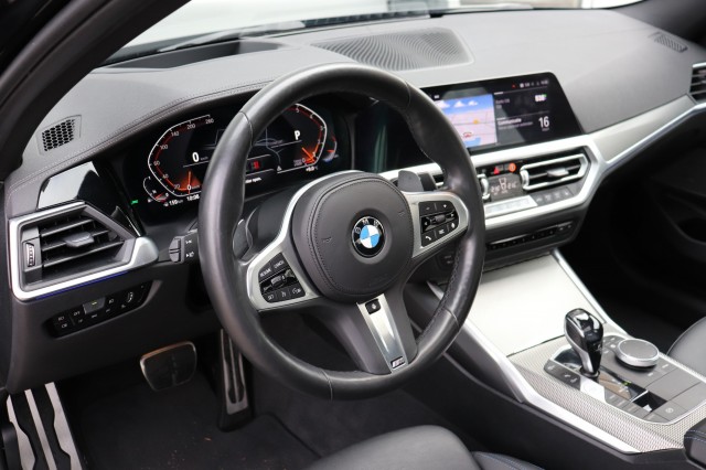 BMW 3-SERIE 330I M Sport AUT, Carmix, OSS