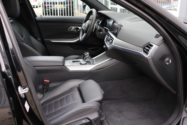 BMW 3-SERIE 330I M Sport AUT, Carmix, OSS