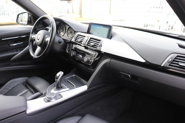 BMW 3-SERIE 330I HIGH EXEC., Carmix, OSS