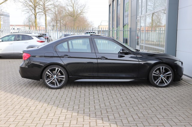 BMW 3-SERIE 330I HIGH EXEC., Carmix, OSS