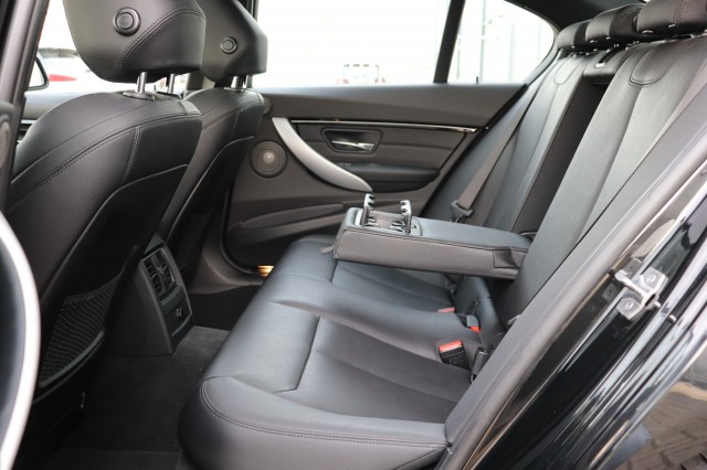 BMW 3-SERIE 330I HIGH EXEC., Carmix, OSS