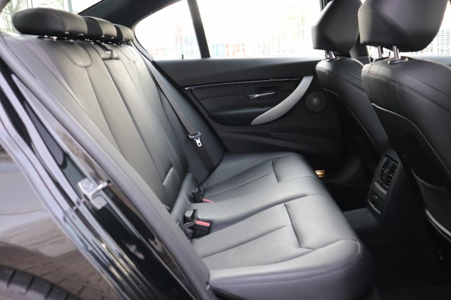 BMW 3-SERIE 330I HIGH EXEC., Carmix, OSS