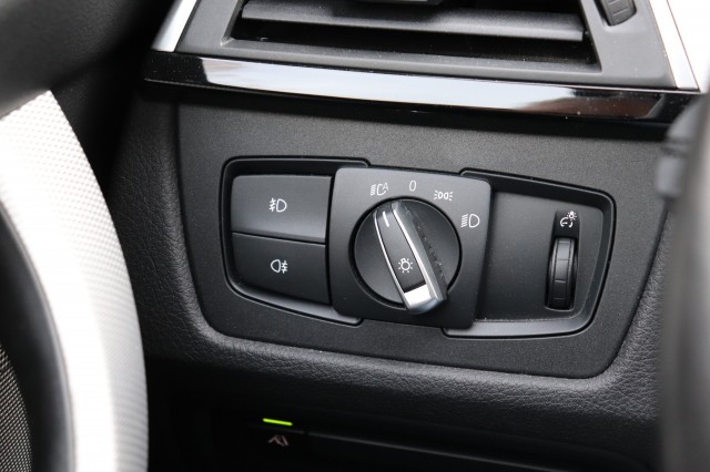 BMW 3-SERIE 330I HIGH EXEC., Carmix, OSS