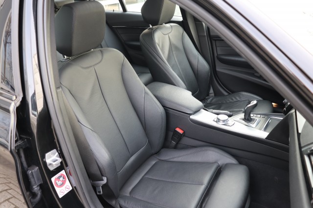 BMW 3-SERIE 330I HIGH EXEC., Carmix, OSS