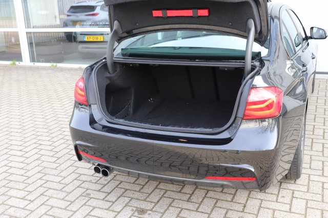 BMW 3-SERIE 330I HIGH EXEC., Carmix, OSS