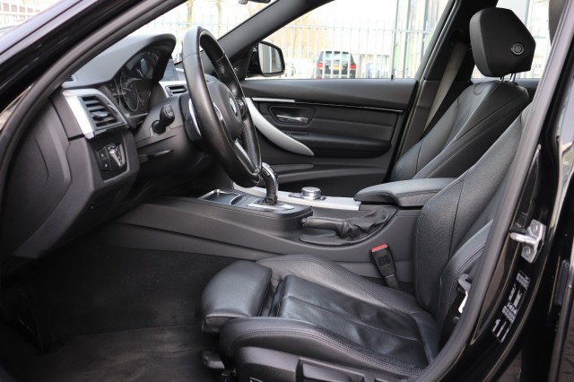 BMW 3-SERIE 330I HIGH EXEC., Carmix, OSS