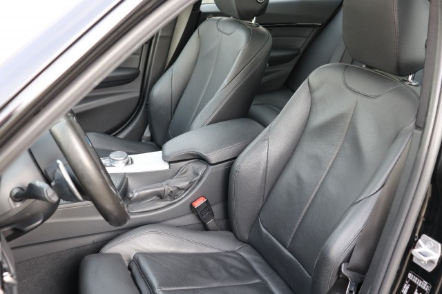 BMW 3-SERIE 330I HIGH EXEC., Carmix, OSS