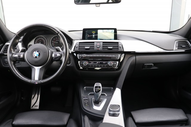 BMW 3-SERIE 330I HIGH EXEC., Carmix, OSS
