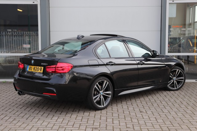 BMW 3-SERIE 330I HIGH EXEC., Carmix, OSS