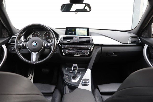 BMW 3-SERIE 330I HIGH EXEC., Carmix, OSS