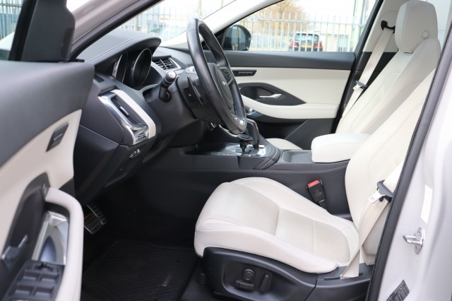 JAGUAR E-PACE 2.0 P250 AWD R-Dynamic HSE/PAN.DAK/360/MEREDIAN/AD.CRUISE/LED/LE, Carmix, OSS