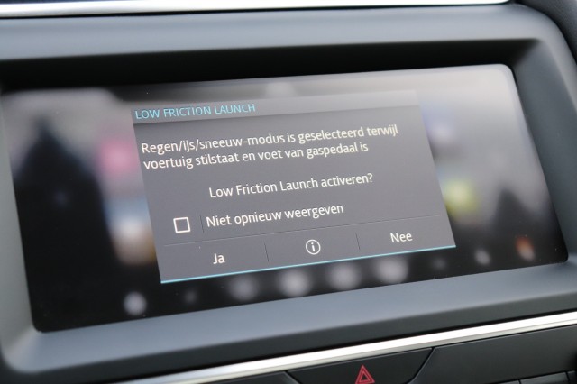 JAGUAR E-PACE 2.0 P250 AWD R-Dynamic HSE/PAN.DAK/360/MEREDIAN/AD.CRUISE/LED/LE, Carmix, OSS