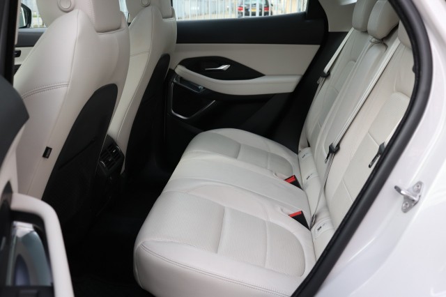 JAGUAR E-PACE 2.0 P250 AWD R-Dynamic HSE/PAN.DAK/360/MEREDIAN/AD.CRUISE/LED/LE, Carmix, OSS