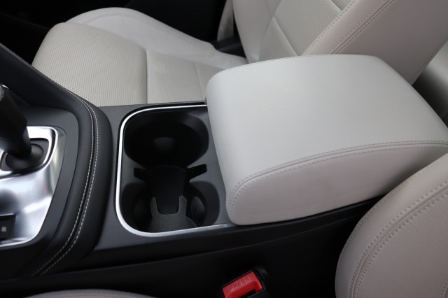 JAGUAR E-PACE 2.0 P250 AWD R-Dynamic HSE/PAN.DAK/360/MEREDIAN/AD.CRUISE/LED/LE, Carmix, OSS