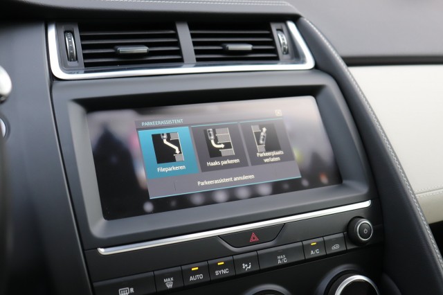 JAGUAR E-PACE 2.0 P250 AWD R-Dynamic HSE/PAN.DAK/360/MEREDIAN/AD.CRUISE/LED/LE, Carmix, OSS