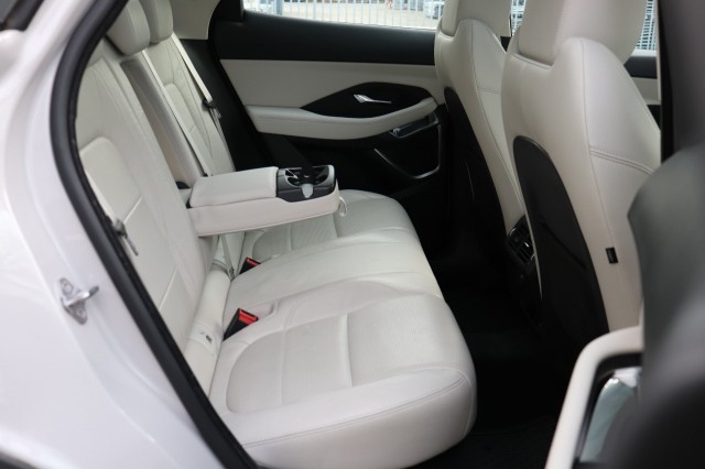 JAGUAR E-PACE 2.0 P250 AWD R-Dynamic HSE/PAN.DAK/360/MEREDIAN/AD.CRUISE/LED/LE, Carmix, OSS