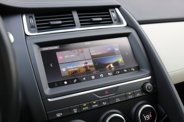 JAGUAR E-PACE 2.0 P250 AWD R-Dynamic HSE/PAN.DAK/360/MEREDIAN/AD.CRUISE/LED/LE, Carmix, OSS