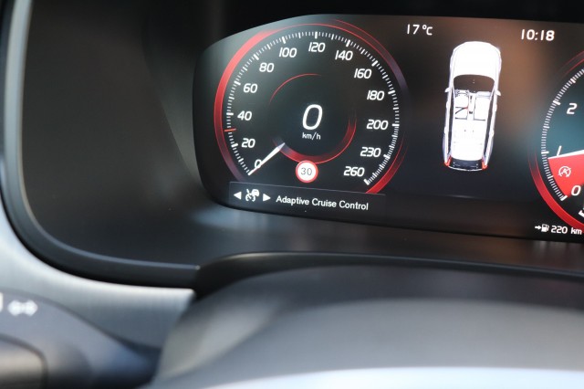 VOLVO V90 2.0 T5 MOMENTUM/LEER/NAVI/STOELVERW./DEALERONDERH./19, Carmix, OSS